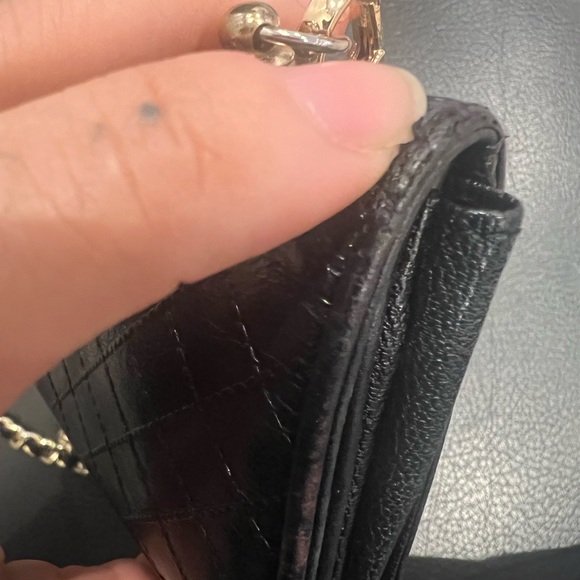 (Almost) vintage pre-loved Chanel quilted wallet (aftermarket chain strap added) - Picture 9 of 17